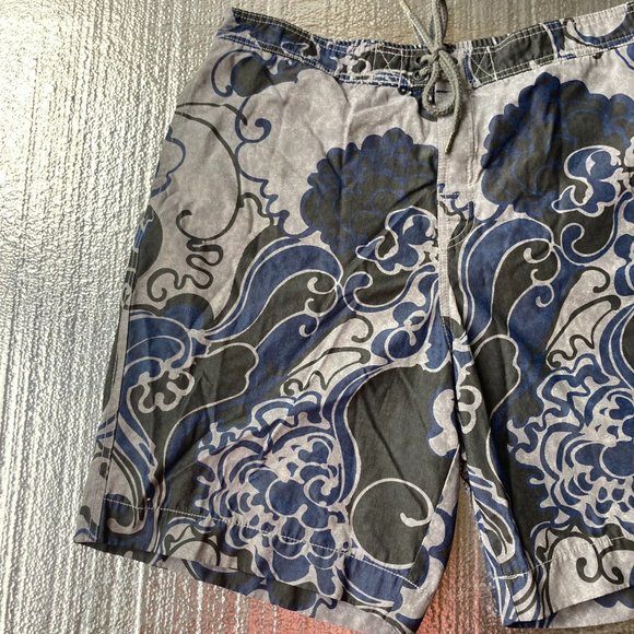 TOMMY BAHAMA Swim Trunks Adult Large Surf Waves Blue Mens Bath Suit Board Shorts - Picture 4 of 16